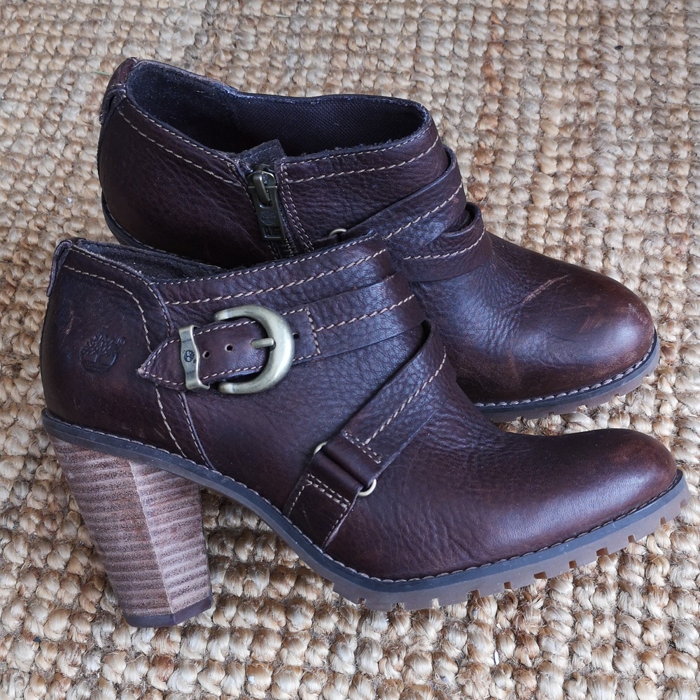 Timberland brown leather ankle boots